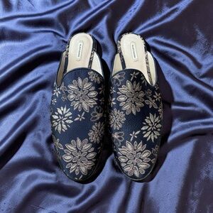 Alexandre Birman Navy Slip-On Floral Embroidered Mules